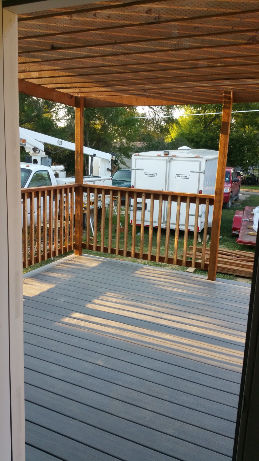 Composite deck with cedar pergola built by MLA Contracting